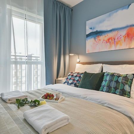 Okecie Airport Studio Bakalarska 2 P&O Serviced Apartments Varsó Kültér fotó