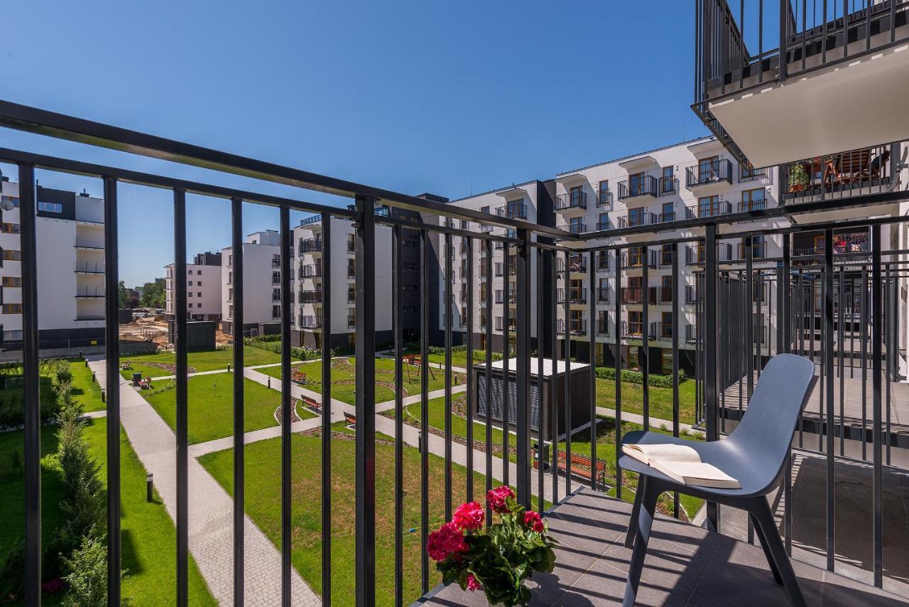 Okecie Airport Studio Bakalarska 2 P&O Serviced Apartments Varsó Kültér fotó